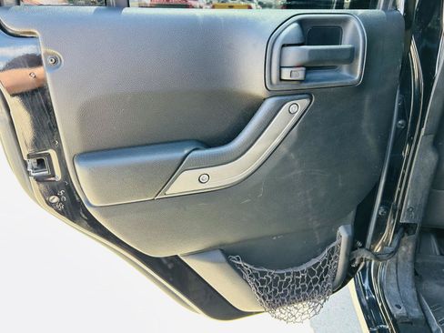 Used 2016 Jeep Wrangler Unlimited Sport w/ Quick Order Package 24S AWD/4WD image 16