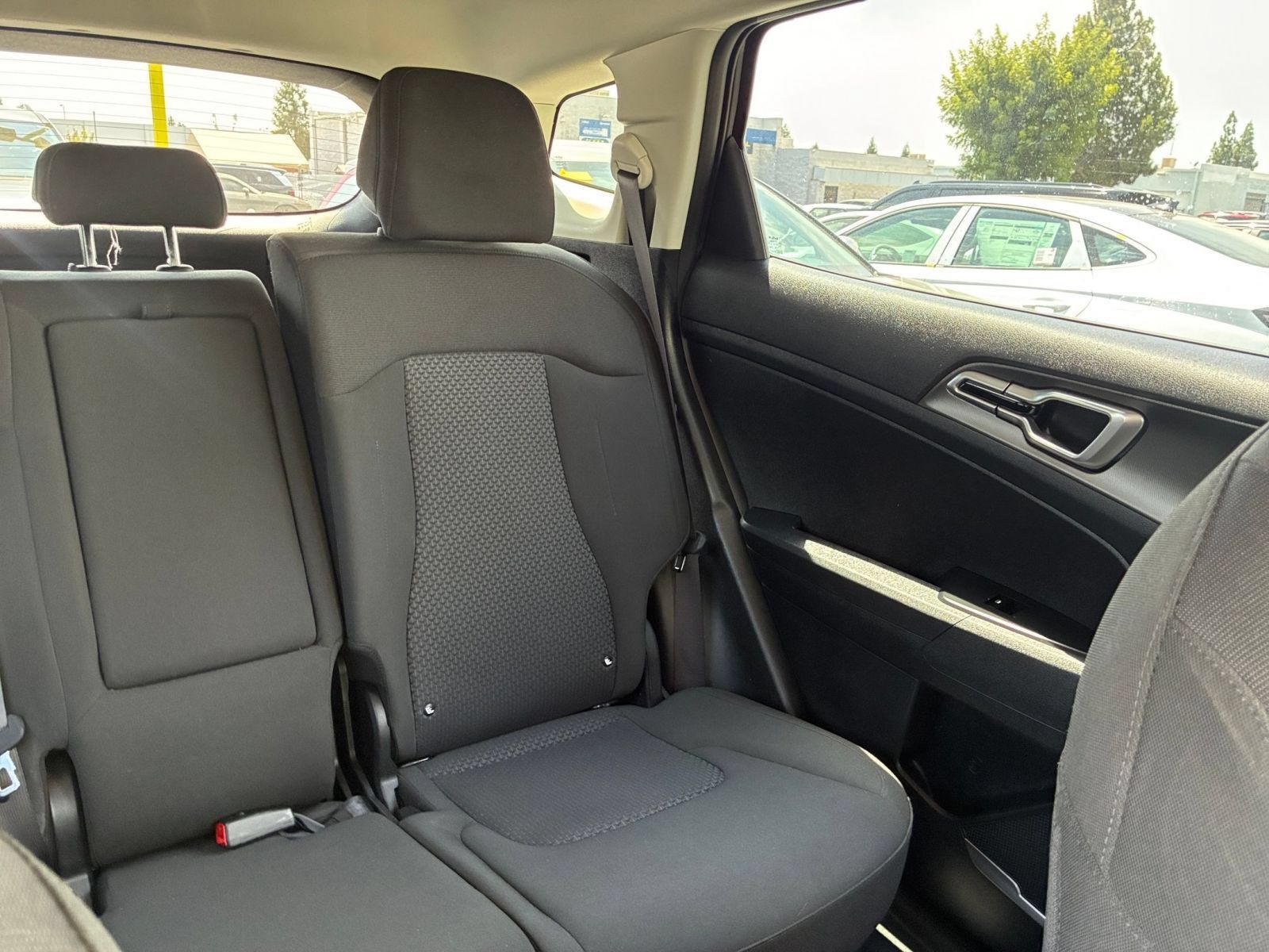 Used 2026 Kia Sportage LX AWD/4WD image 36