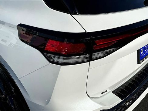 New 2026 Volkswagen Tiguan SE R-Line image 23