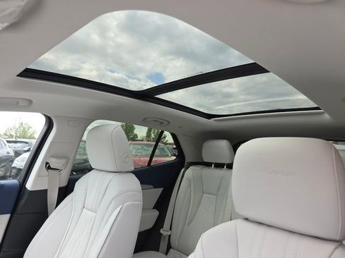 New 2026 Buick Envision Avenir image 4