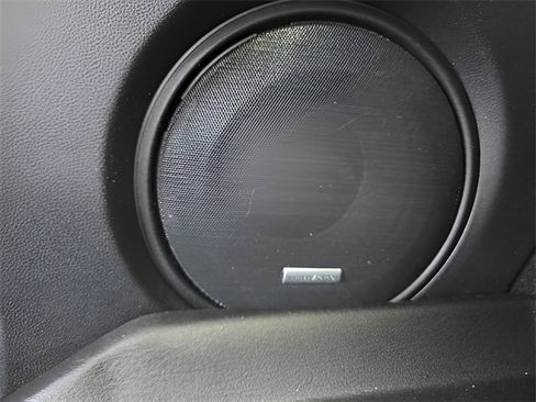 Certified 2025 Subaru Outback Touring XT w/ Tech Package 3 image 17