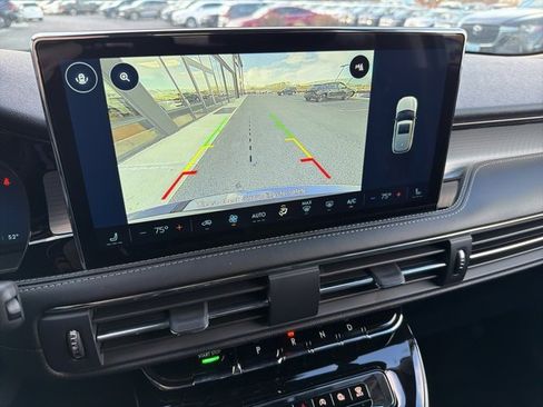 New 2026 Lincoln Corsair Premiere image 12