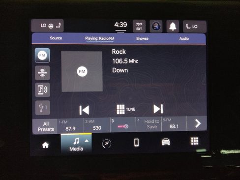 Used 2021 Jeep Grand Cherokee L Laredo w/ Luxury Tech Group I AWD/4WD image 25