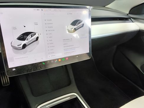 Used 2023 Tesla Model 3 Performance AWD/4WD image 17