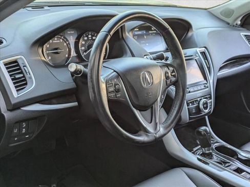 Used 2020 Acura TLX image 10