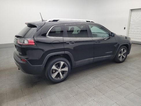 Used 2019 Jeep Cherokee Limited FWD image 10