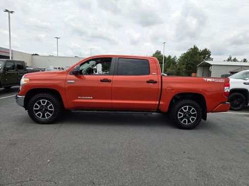 Used 2017 Toyota Tundra SR5 w/ TRD Off Road Package AWD/4WD image 4