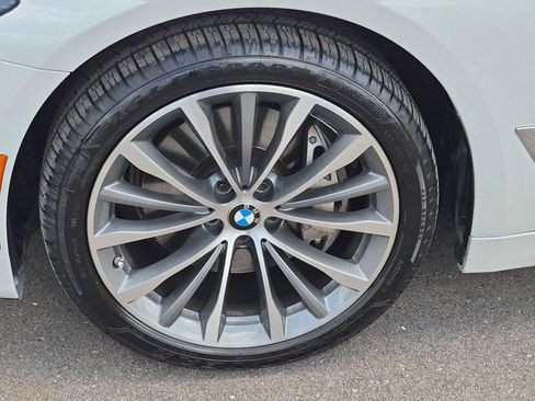 Used 2023 BMW 540i xDrive w/ Premium Package AWD/4WD image 13