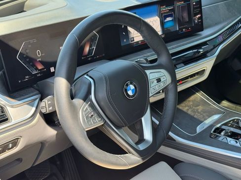 Used 2023 BMW X7 xDrive40i image 23