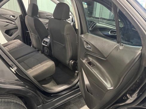 Used 2019 Chevrolet Equinox LT w/ Driver Convenience Package FWD image 24