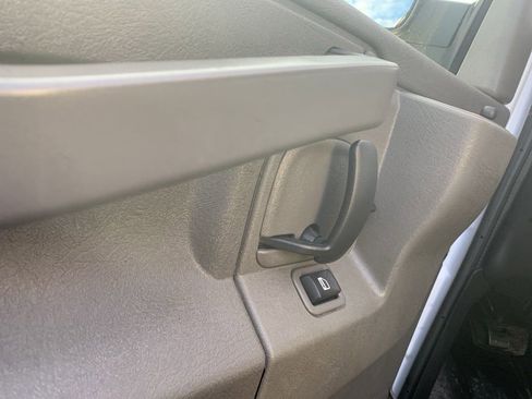 Used 2024 GMC Savana 2500 w/ Driver Convenience Package image 11