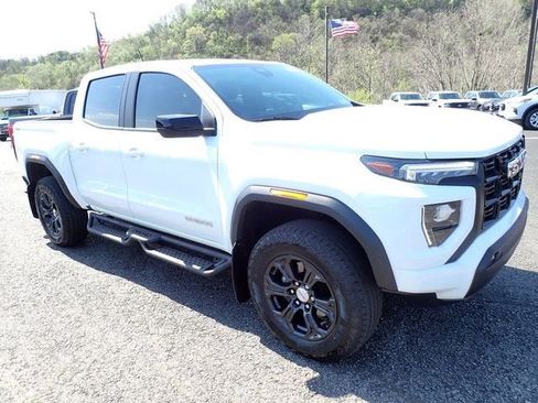 Used 2024 GMC Canyon Elevation w/ Convenience Package AWD/4WD image 11