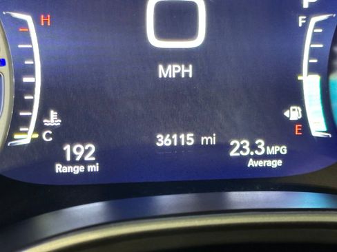 Used 2025 Chrysler Pacifica Select FWD image 18