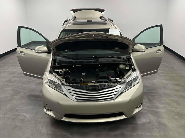 Used 2017 Toyota Sienna Limited Premium w/ Protection Package AWD/4WD image 11