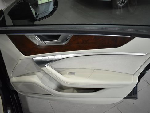 Used 2023 Audi A7 3.0T Prestige w/ Luxury Package AWD/4WD image 13
