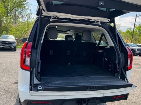 Used 2025 Ford Expedition Max Active AWD/4WD image 20