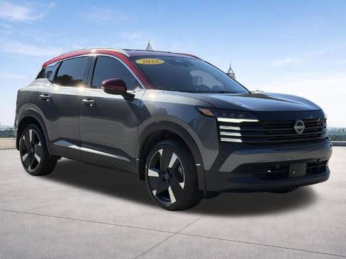 Certified 2025 Nissan Kicks SR w/ SR Premium Package FWD image 29