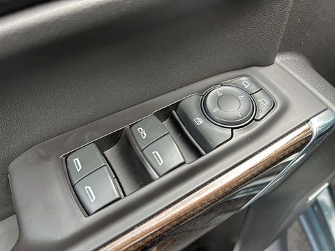 Used 2019 Chevrolet Silverado 1500 LT Trail Boss AWD/4WD image 29