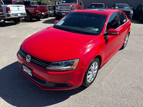 Used 2014 Volkswagen Jetta SE image 3