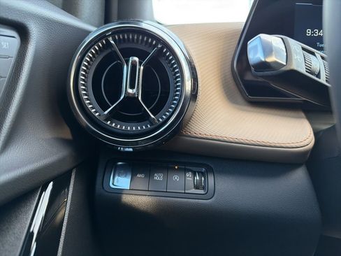 New 2026 Chevrolet Equinox ACTIV w/ Convenience Package III image 34