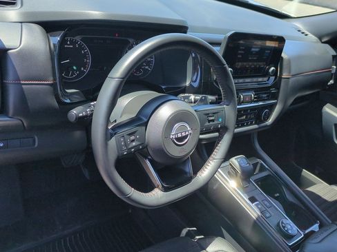 Used 2024 Nissan Pathfinder Rock Creek AWD/4WD image 10
