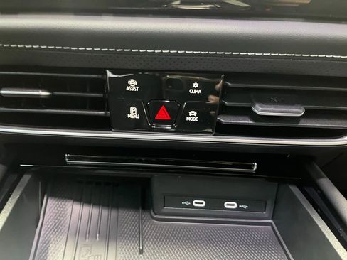 New 2026 Volkswagen Atlas SE image 15