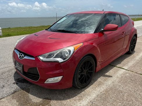 Used 2013 Hyundai Veloster RE:MIX Edition FWD image 23