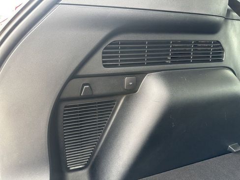 Used 2022 Ford Escape SEL image 25