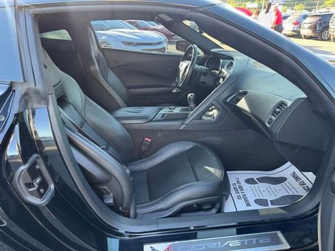 Used 2016 Chevrolet Corvette Stingray Coupe RWD image 9