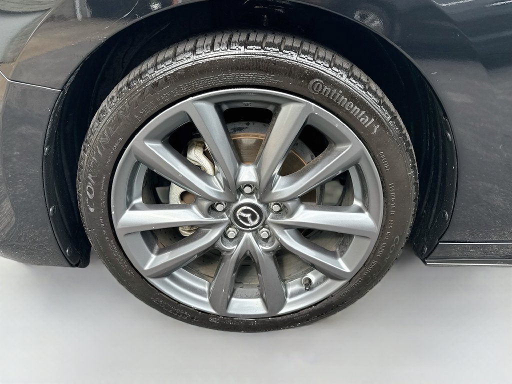 Used 2022 MAZDA MAZDA3 s FWD image 25