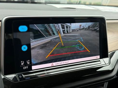 Certified 2025 Volkswagen Atlas SE AWD/4WD image 30
