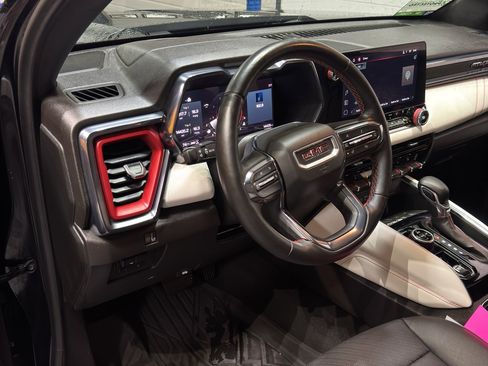 Used 2024 GMC Canyon AT4X image 18