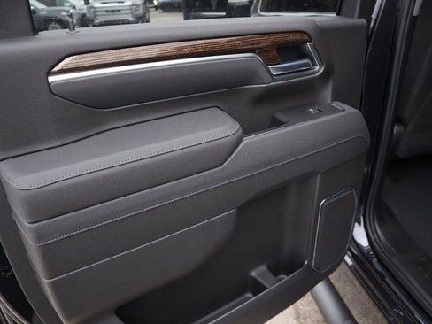 New 2026 GMC Sierra 2500 SLE w/ SLE Value Package; image 15