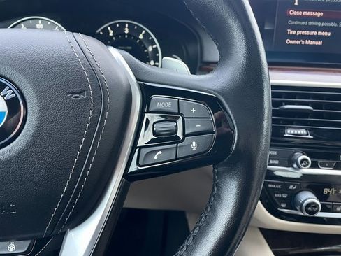 Used 2019 BMW 540i xDrive w/ Convenience Package image 19