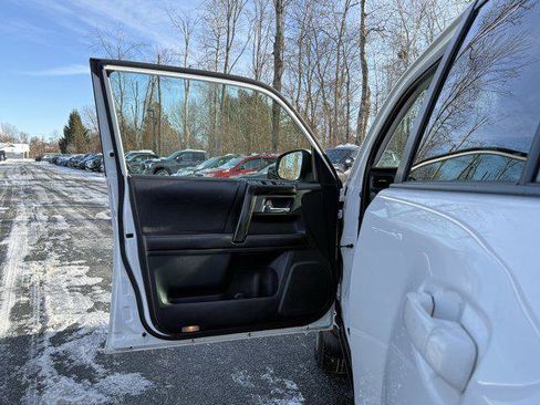 Certified 2021 Toyota 4Runner SR5 Premium image 22