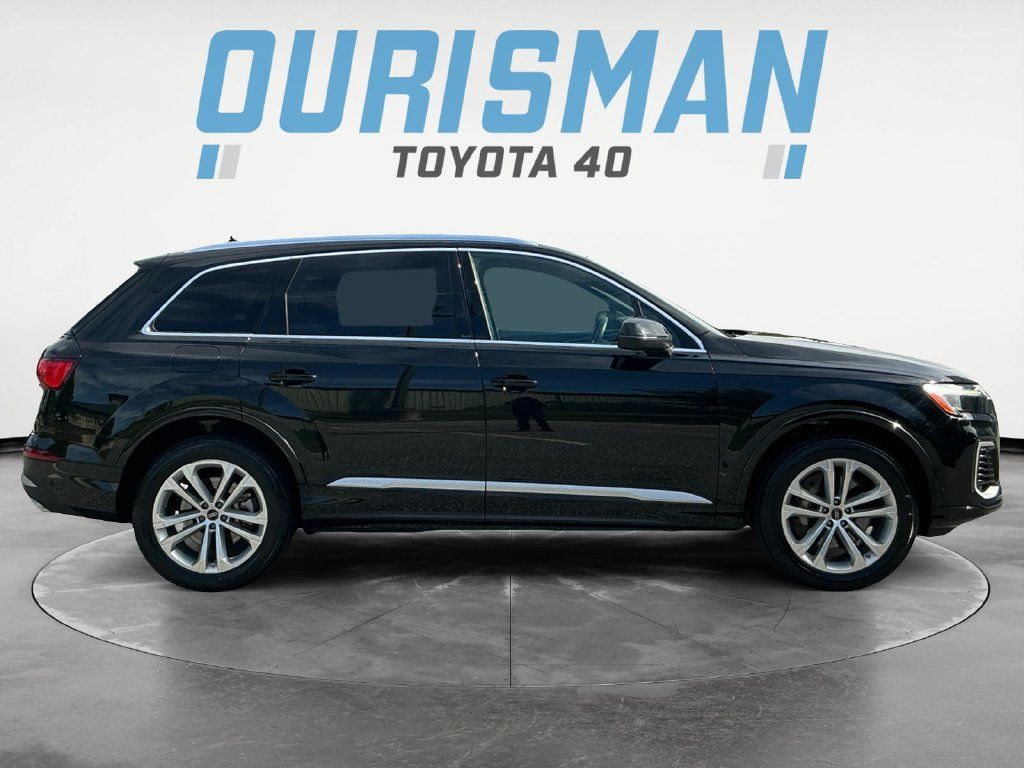 Used 2025 Audi Q7 3.0T Premium Plus AWD/4WD image 3
