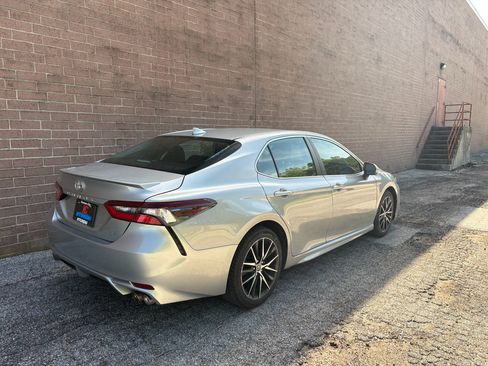 Used 2024 Toyota Camry SE FWD image 6