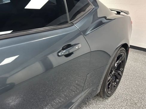 Used 2022 Chevrolet Camaro LT w/ Technology Package image 33