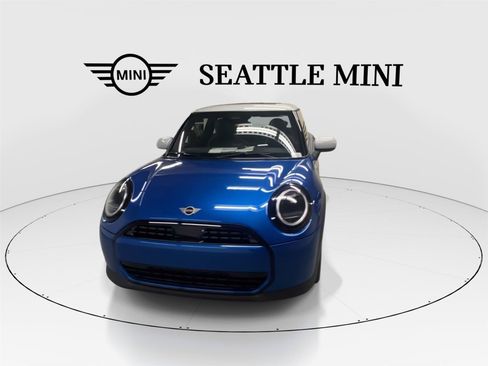 New 2026 MINI Cooper 2-Door Hardtop FWD image 4