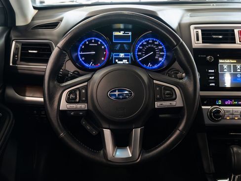 Used 2017 Subaru Outback 3.6R Limited AWD/4WD image 12