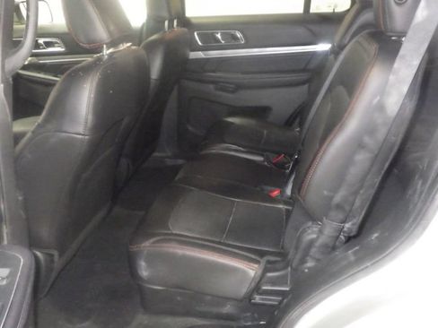Used 2018 Ford Explorer Sport w/ Equipment Group 401A AWD/4WD image 7