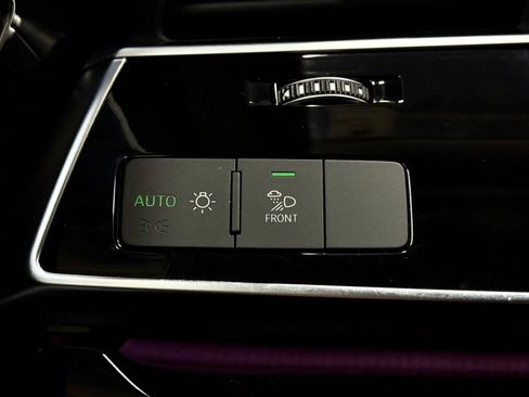 Used 2024 Audi Q7 3.0T Premium Plus AWD/4WD image 19