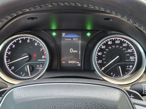 Used 2018 Toyota Camry SE w/ Audio Package FWD image 10