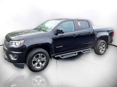 Used 2016 Chevrolet Colorado Z71 AWD/4WD image 2