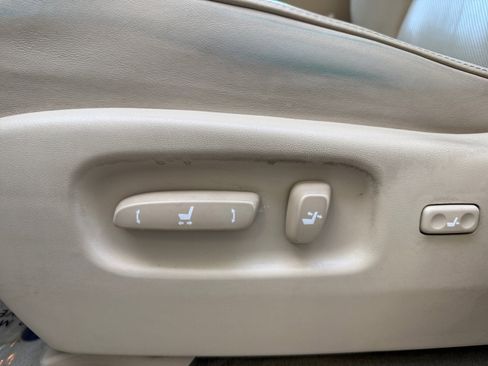 Used 2015 Lexus RX 450h AWD image 14