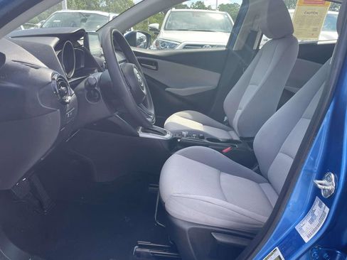 Used 2019 Toyota Yaris L FWD image 16