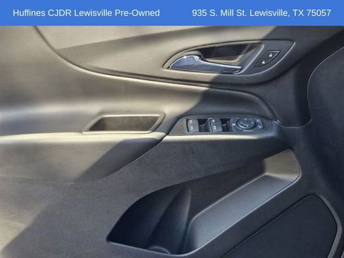 Used 2020 Chevrolet Equinox LT image 25