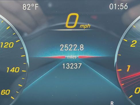Used 2022 Mercedes-Benz GLA 250 4MATIC image 32