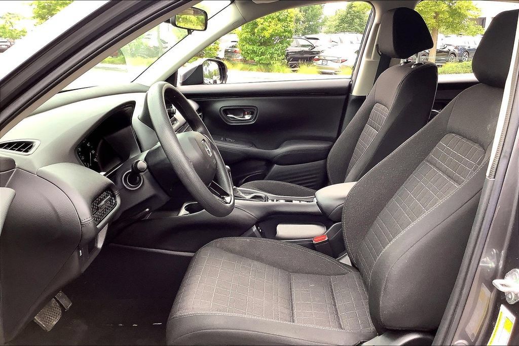 Used 2024 Honda HR-V LX image 28