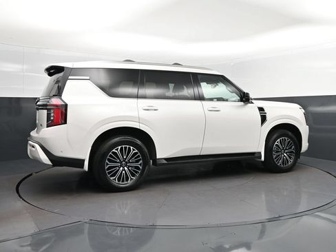Used 2025 Nissan Armada SL w/ Captain's Chari Seat Package AWD/4WD image 8